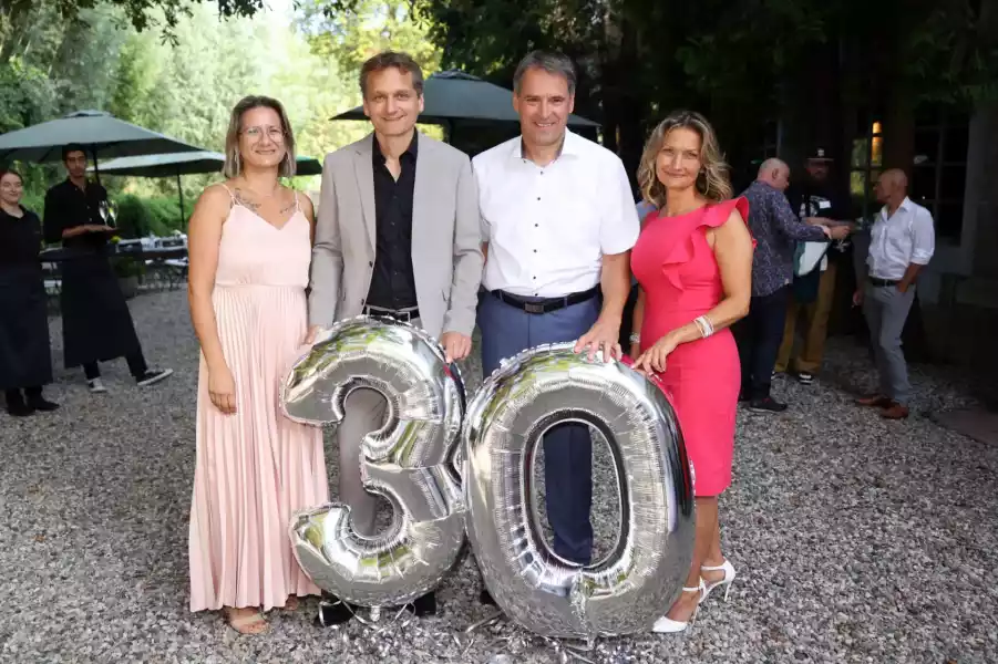 TransTecBau 30-Jahr-Feier mit 150 Gästen in festlicher Location, Reden, Erinnerungen und Austausch über Zukunftspläne